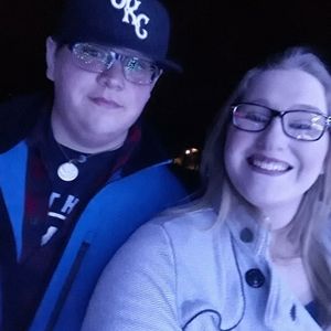 Meet your Posher, Roxie